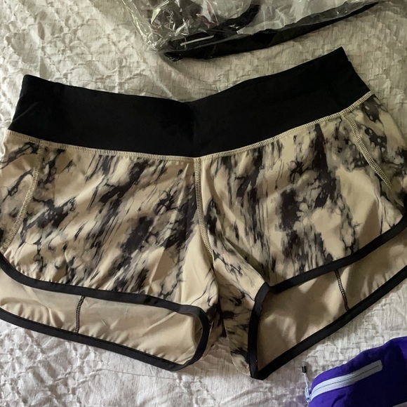 Lululemon Speed Up Short - Picture 8 of 11